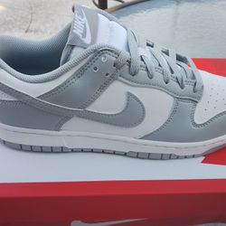 NIKE DUNK LOW RETRO - Female US Size 8