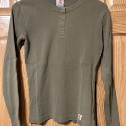 Small womens carhartt shirt