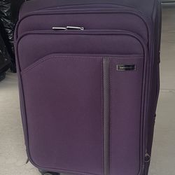 22” Samsonite Spinner Luggage ~ Excellent Condition!