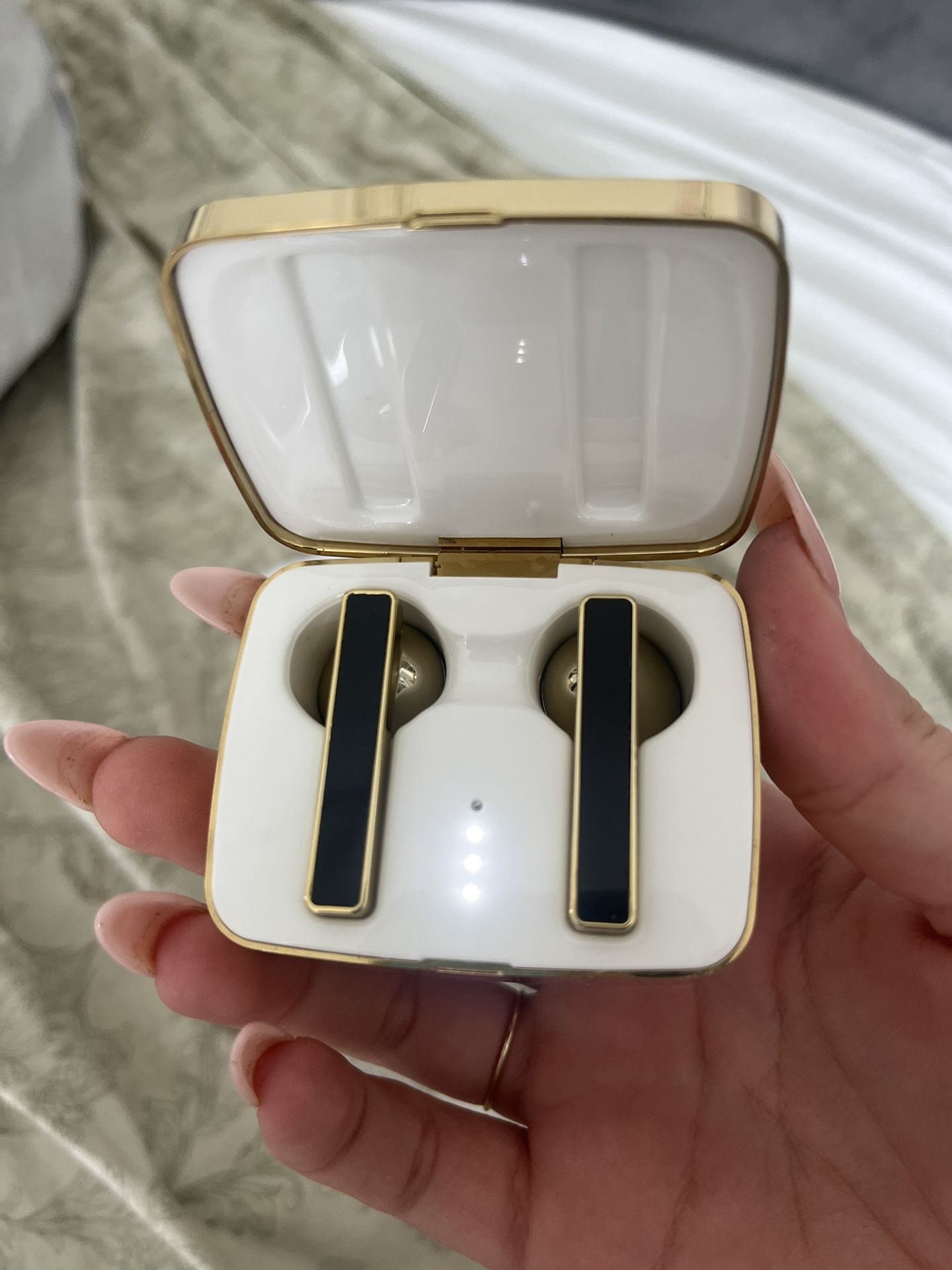 Bluetooth Golden Headphones 