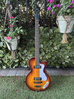 Hofner Club Bass
