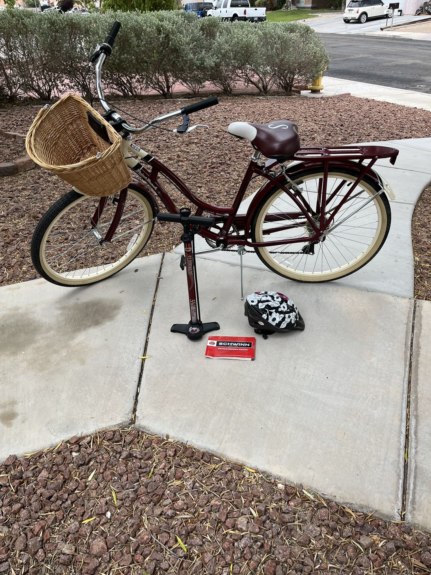 26” Schwinn Ladies Point beach Cruiser 7Speed