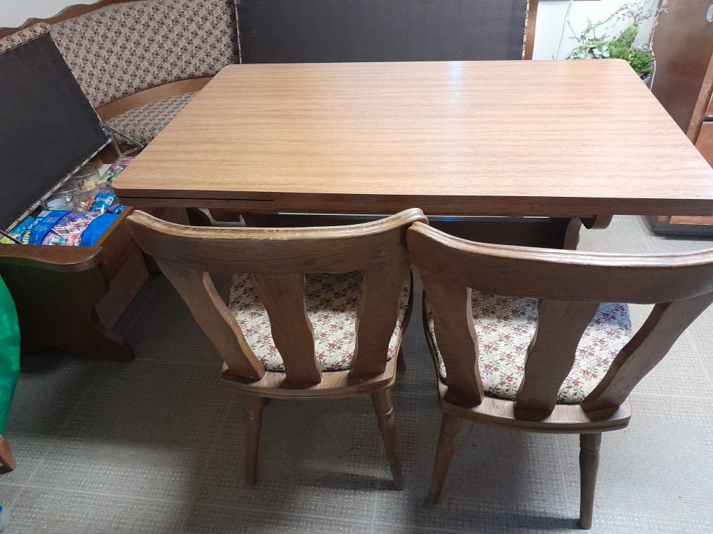 Dining Room Table w/bench Seating &2 Chairs.