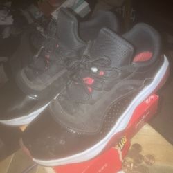Jordan 11 Bred CMFT Low Tops