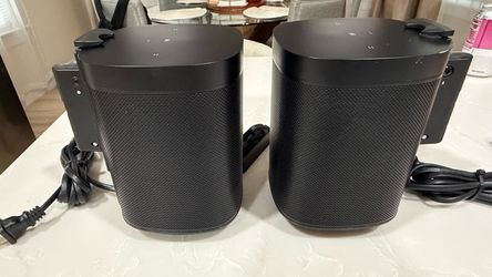 (2) SONOS ONE SL WITH (2) FLEXSON MOUNT