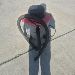 Vacum Husky 9 Gallon