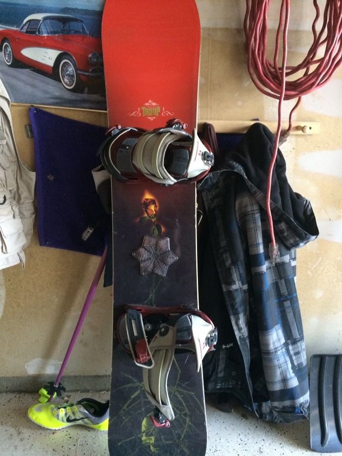 Women’s burton troop 146 snowboard with burton bindings