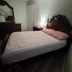 Solid Wood Bedroom Set