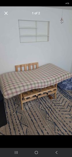 Wooden Daybed Sofa Bed with Plaid Mattress