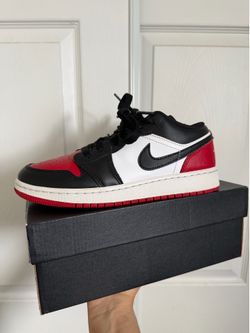 Air Jordan 1 Low - Size: 5.5Y