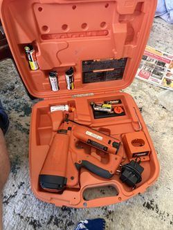 Paslode 16 Gauge Cordless Angled Finish Nailer Kit (Battery + Charger + Fuel)