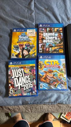 🎮 PS4 Slim Bundle w/ Games – Ready to Play!