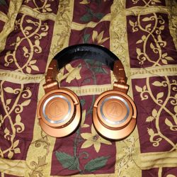 Audio Technica M50xBT2's *Limited Color*