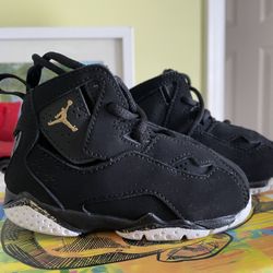 Jordan 7s, Black On Black,  Like New, Size 6C