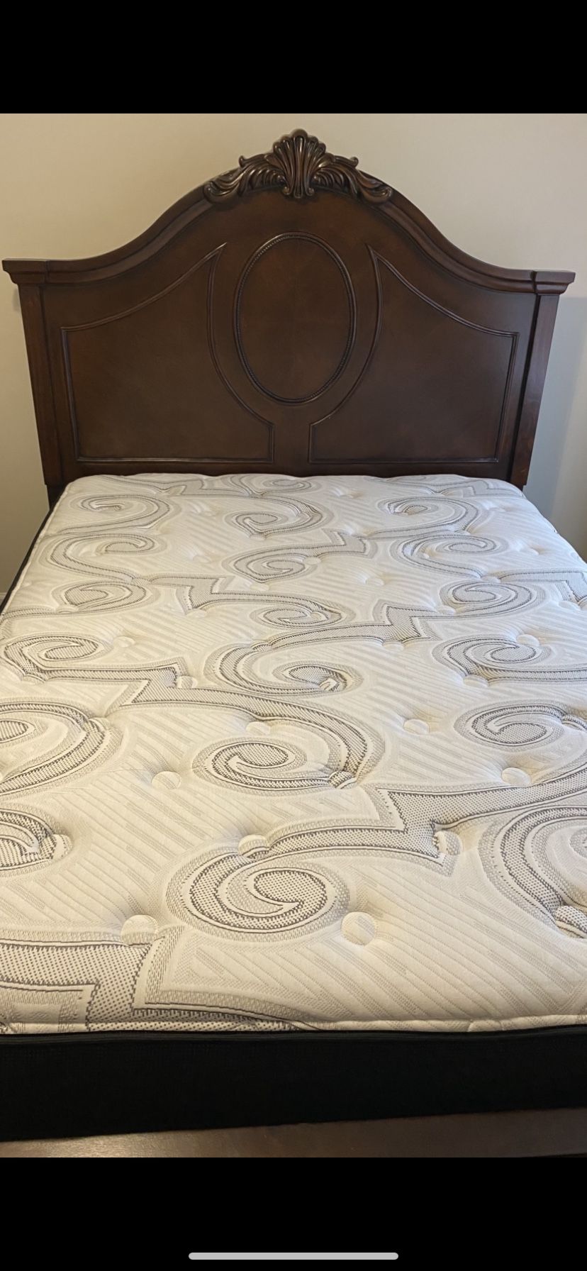 Queen Victorian Bed