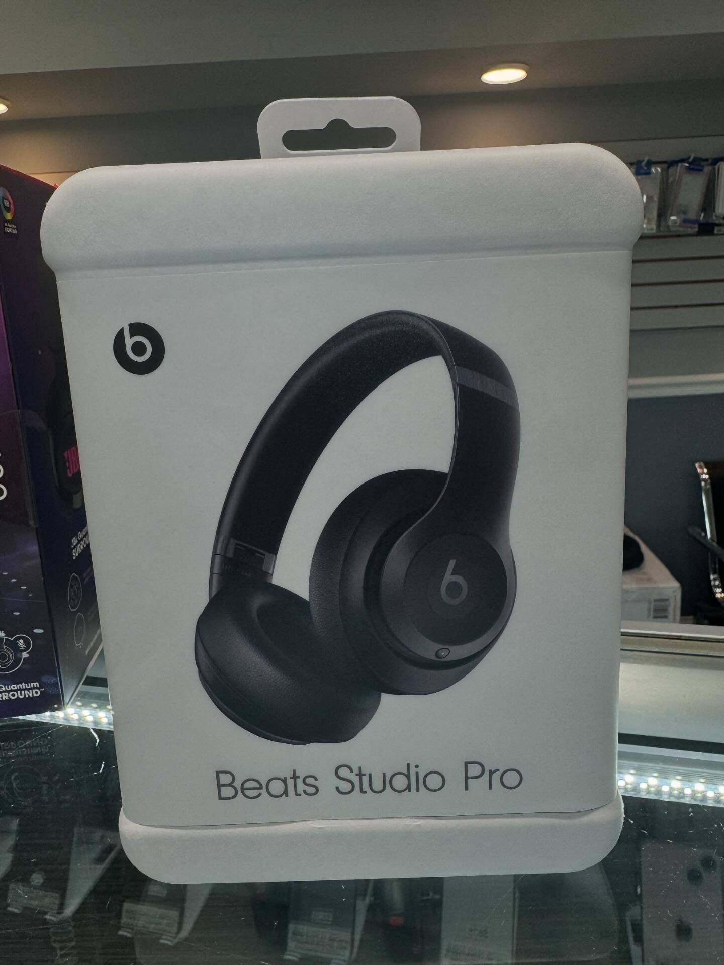 Beats Studio Pro Black