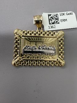 10k Gold The Last Supper Pendant