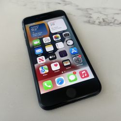 2020 iPhone SE 64GB Unlocked 