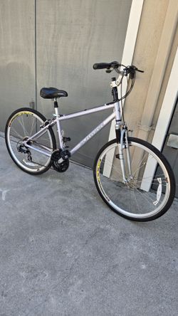 Shwinn Hybrid Bike