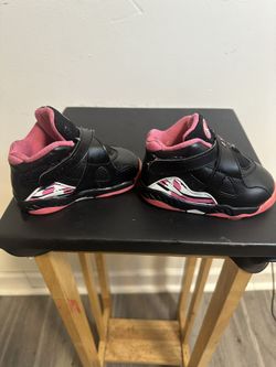 Black And Pink Jordan’s Size 6C