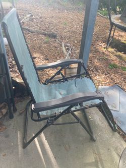 PENDING: Reclining camping/outdoor chair