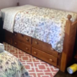 Twin Side Trundle Bed With 3 Drawers