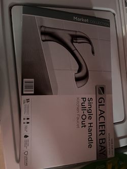 Glacier Bay Pull out sink