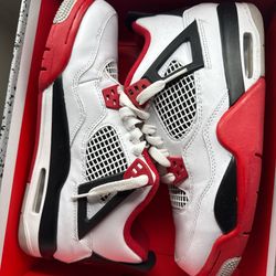 Jordan 4s