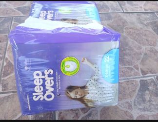 Diapers pañales $5 each pack