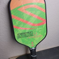 Invikta Pickleball Paddle