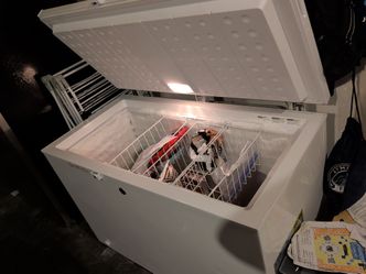 GE Large Bench Freezer 10.6 cu ft