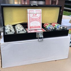Brand New Poker Set