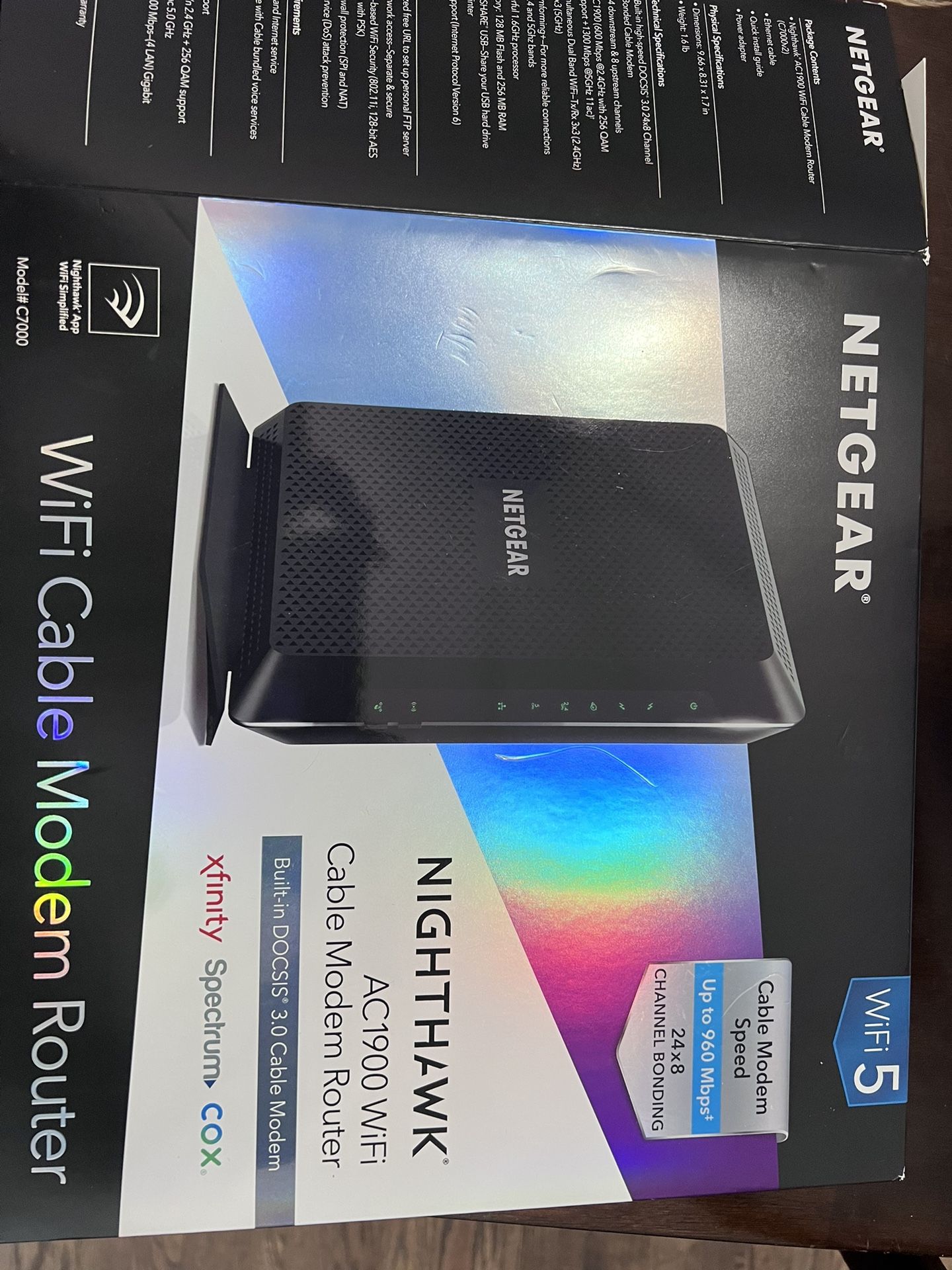 NightHawk AC1900 Wi-Fi Cable Modem router 