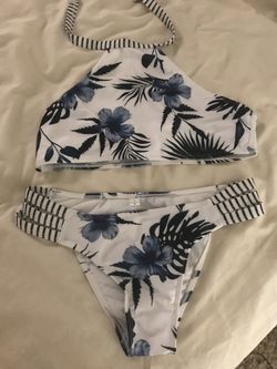 NEW 2 piece bathing suit
