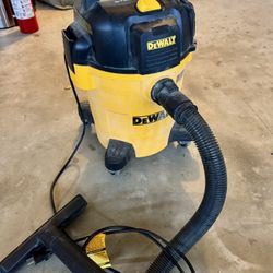 Dewalt Stealth Sonic 6 Gallon 4 Hp Wet, Dry Vac