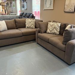 New Sofa & Loveseat Set