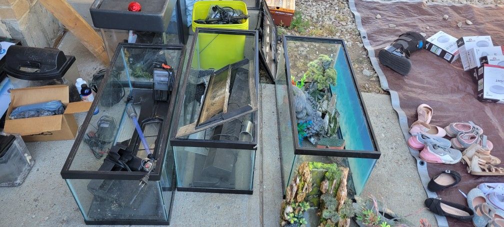 Fish Tanks And Aquarium Items