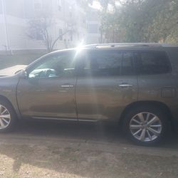 2009 Toyota Highlander Hybrid parts