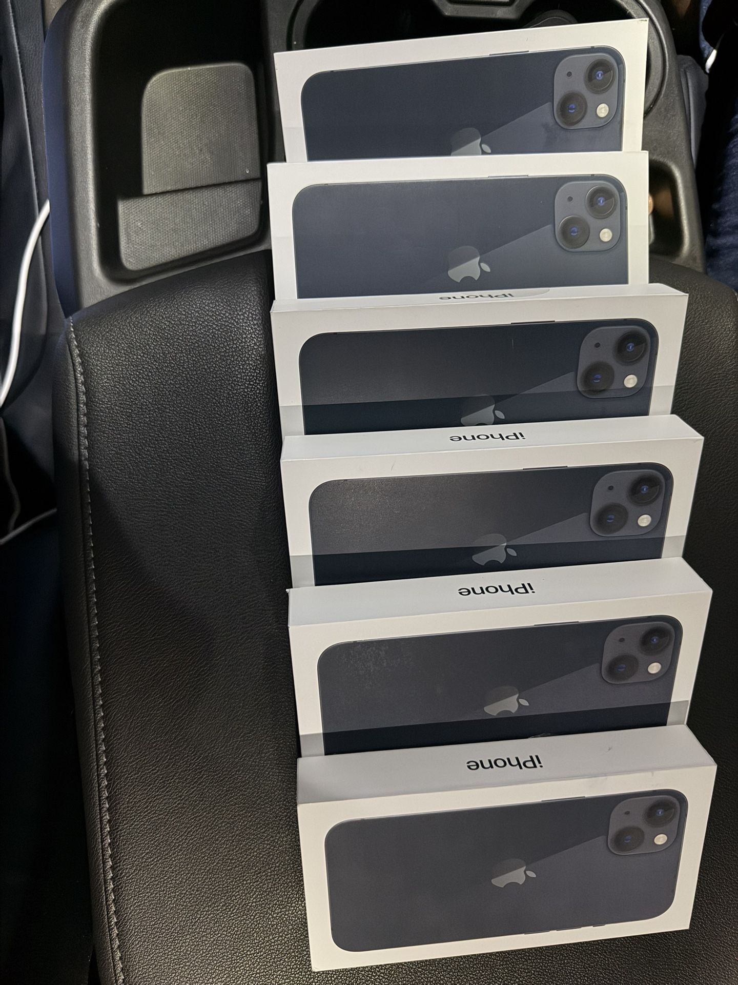 IPHONE 13 BRAND NEW ONLY CRICKET / METRO PCS