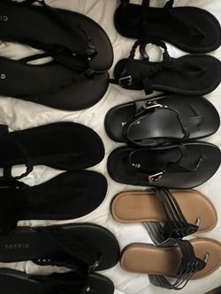 6 Pairs Of Torrid Sandals All Size 9