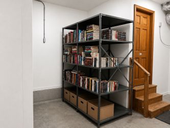 Industrial Metal Bookshelf Storage Rack – Heavy Duty 8-Shelf Unit
