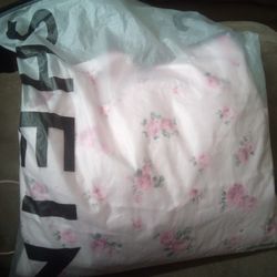 Cherry blossom Dress Size: XL