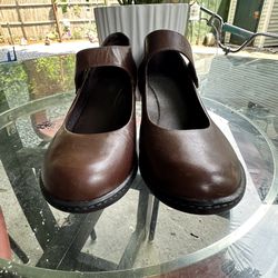 Dansko Women's Bess Premium Kidskin Leather Mary-Jane Clog Pumps 40 / 9.5 US