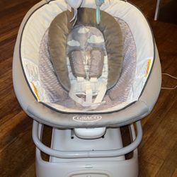 Graco Sense2Soothe Swing With Cry Detection Technology 