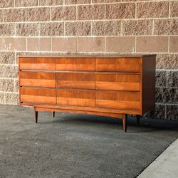 Mid-century Modern Walnut 9-drawers Dresser