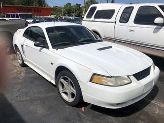 2000 Ford Mustang