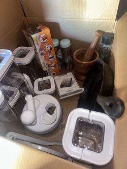 Kitchen Supplies LOT