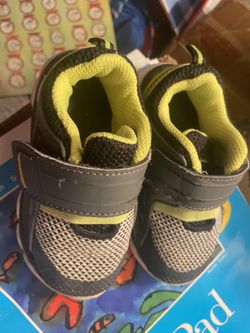Toddlers Shoes Size 6
