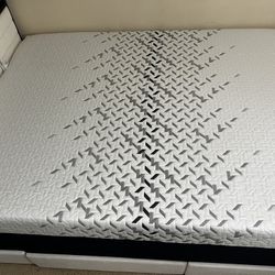 Nectar Luxe Memory Foam Mattress 