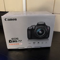 Canon EOS Rebel T7